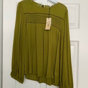 Gilli long sleeve top- Large